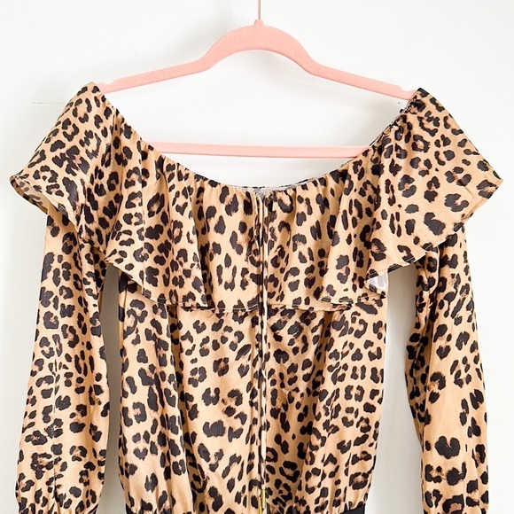 House of Harlow x Revolve Satin Leopard Print Off the Shoulder Bodysuit XS - Picture 7 of 12
